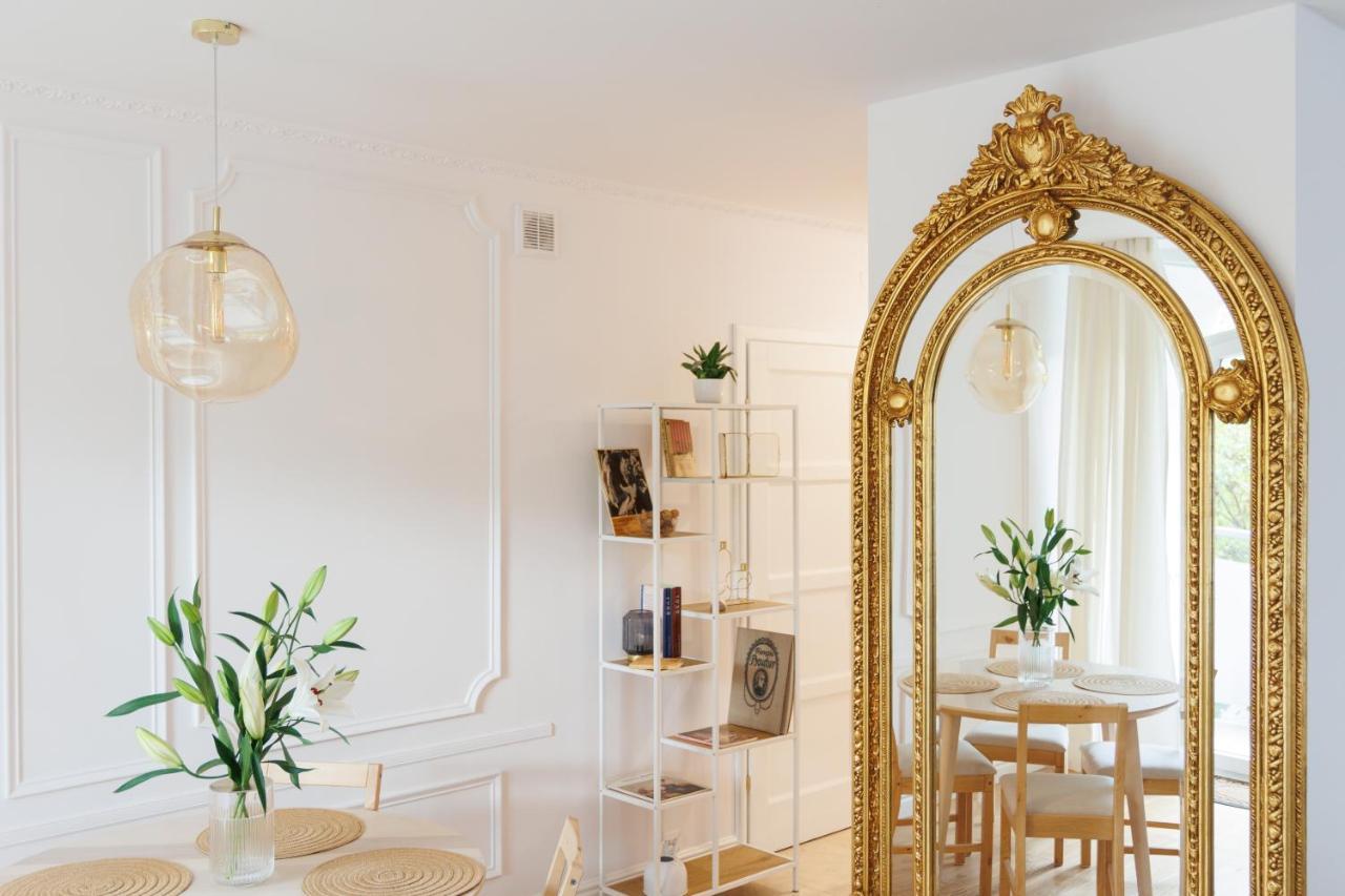 Maison Bruehl - Apartamenty Przy Ogrodzie Saskim Warszawa Exteriör bild