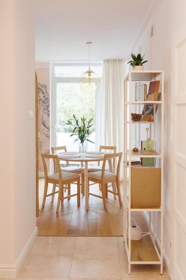 Maison Bruehl - Apartamenty Przy Ogrodzie Saskim Warszawa Exteriör bild